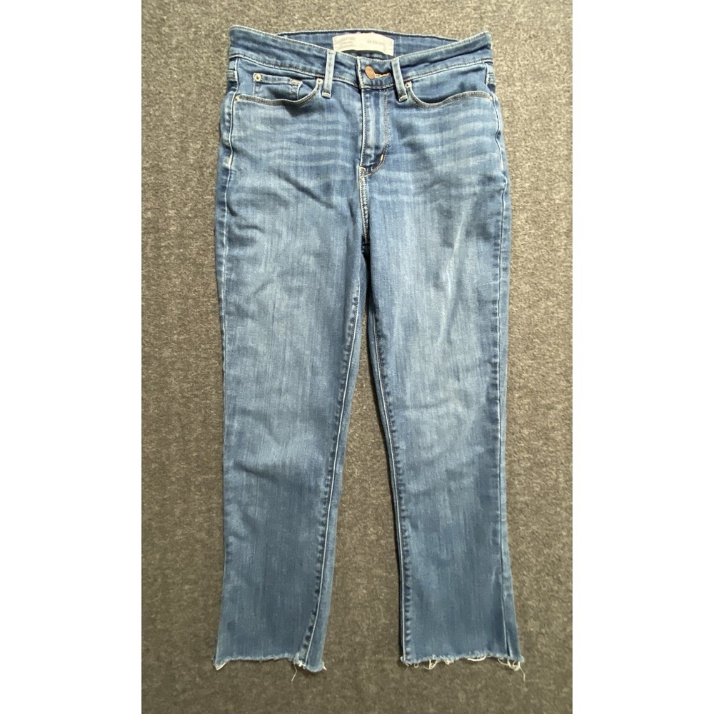 Levi Strauss Signature Blue Mid Rise Stretch Capri Jean Size 4 W27